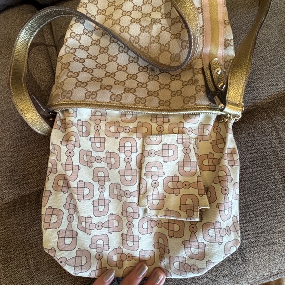 Gucci GG Canvas Metallic Gold Crossbody Bag - Picture 15 of 16